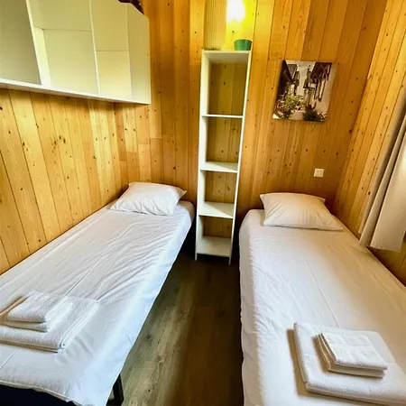 Sur Pilotis - 4 Personnes - Climatise- Piscine- Proche